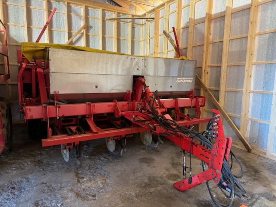 5974 Grimme GL34T potato planter combi