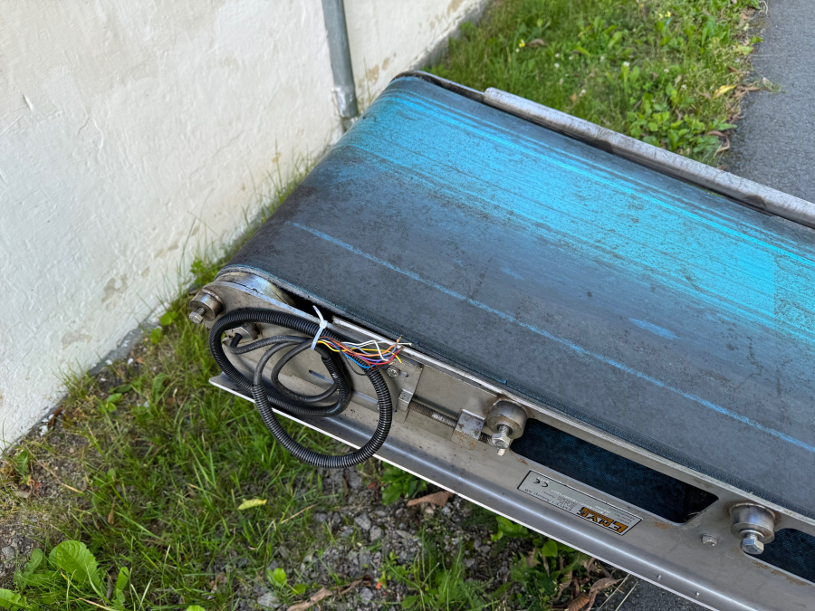 5987 Emve conveyor belt 2800x500 +1900 mm goose neck