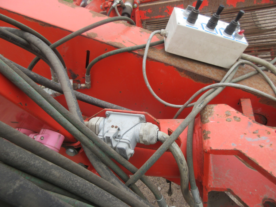 5989 Grimme DL1500 Onion loader