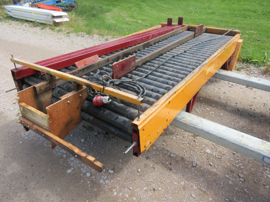 5994 Remet roller table