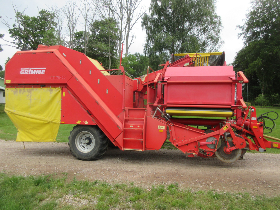 5997 Grimme SE 75-30 potato harvester