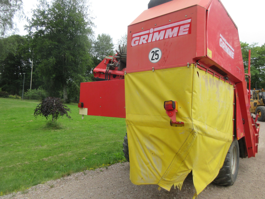 5997 Grimme SE 75-30 potato harvester