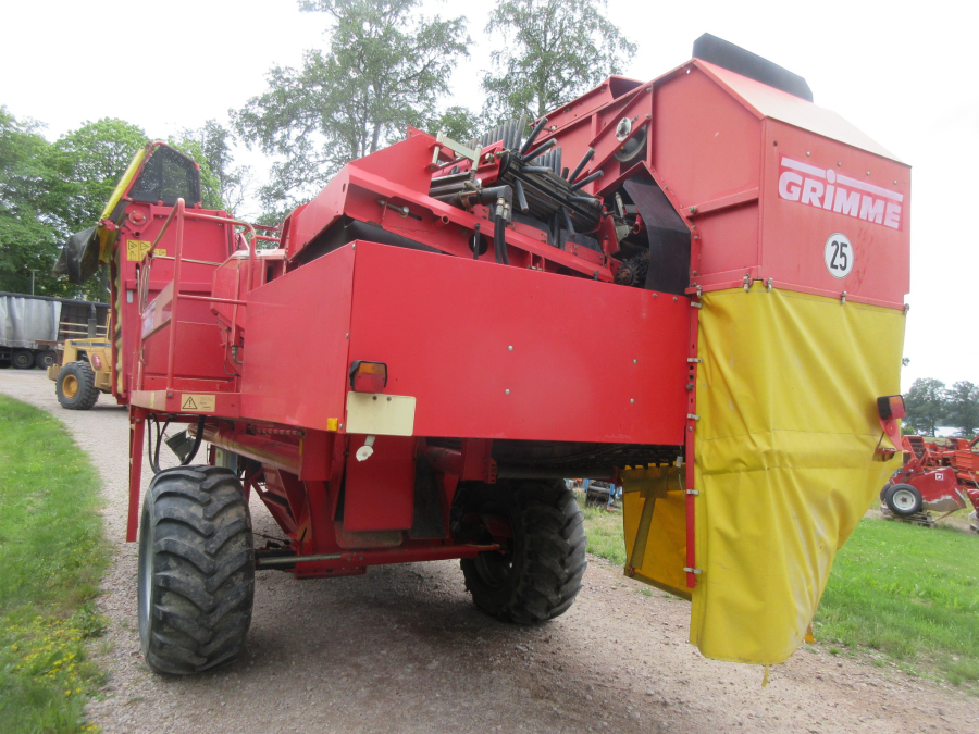 5997 Grimme SE 75-30 potato harvester