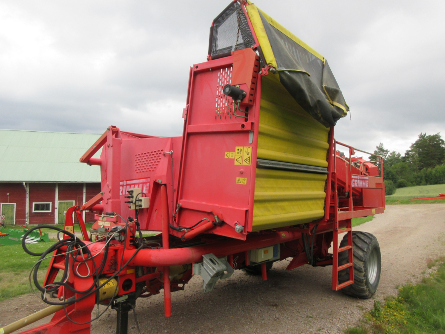 5997 Grimme SE 75-30 potato harvester