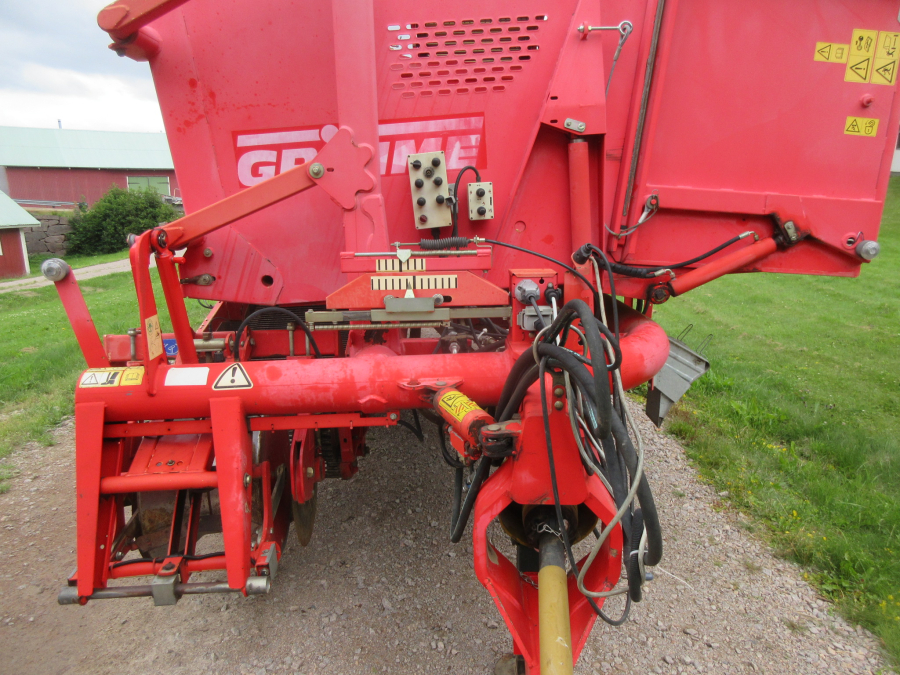 5997 Grimme SE 75-30 potato harvester
