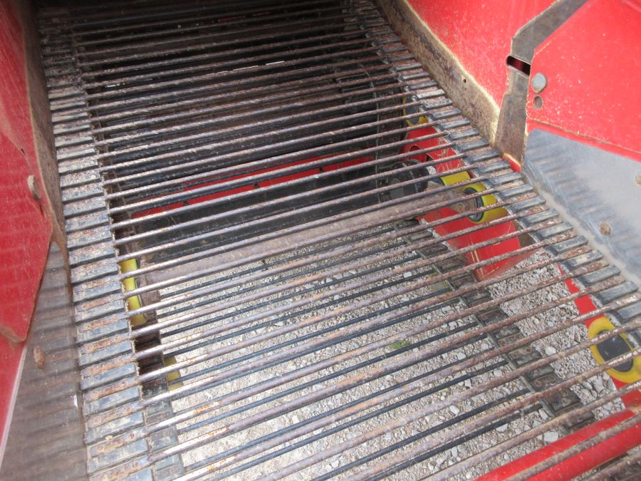 5997 Grimme SE 75-30 potato harvester