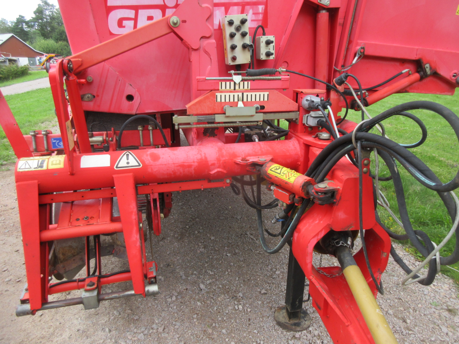 5997 Grimme SE 75-30 potato harvester