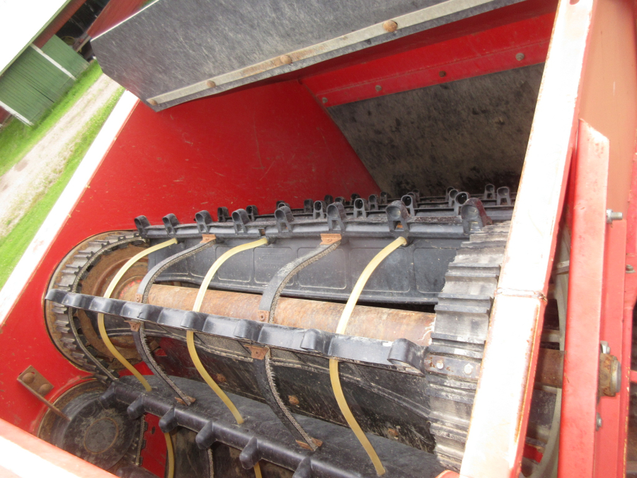 5997 Grimme SE 75-30 potato harvester