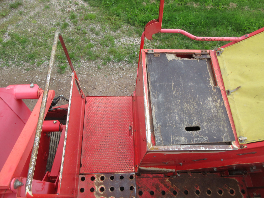 5997 Grimme SE 75-30 potato harvester