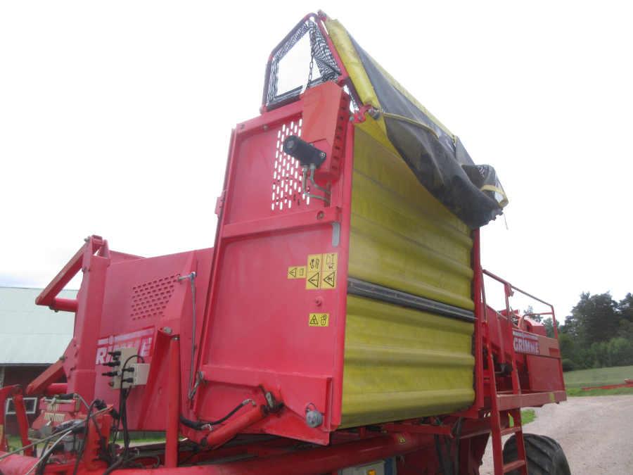 5997 Grimme SE 75-30 potato harvester