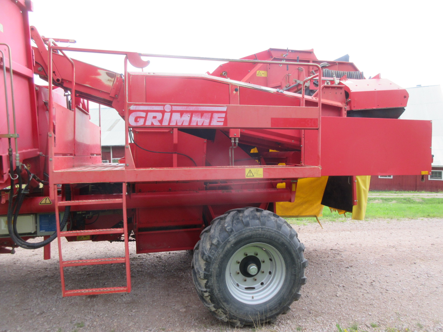 5997 Grimme SE 75-30 potato harvester