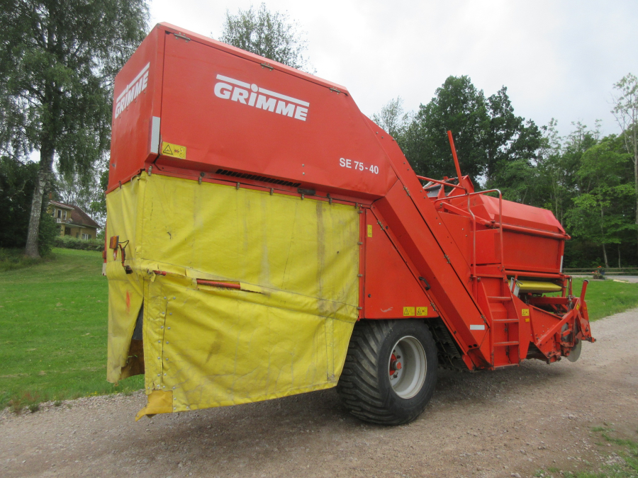5998 Grimme SE75-40 potato harvester