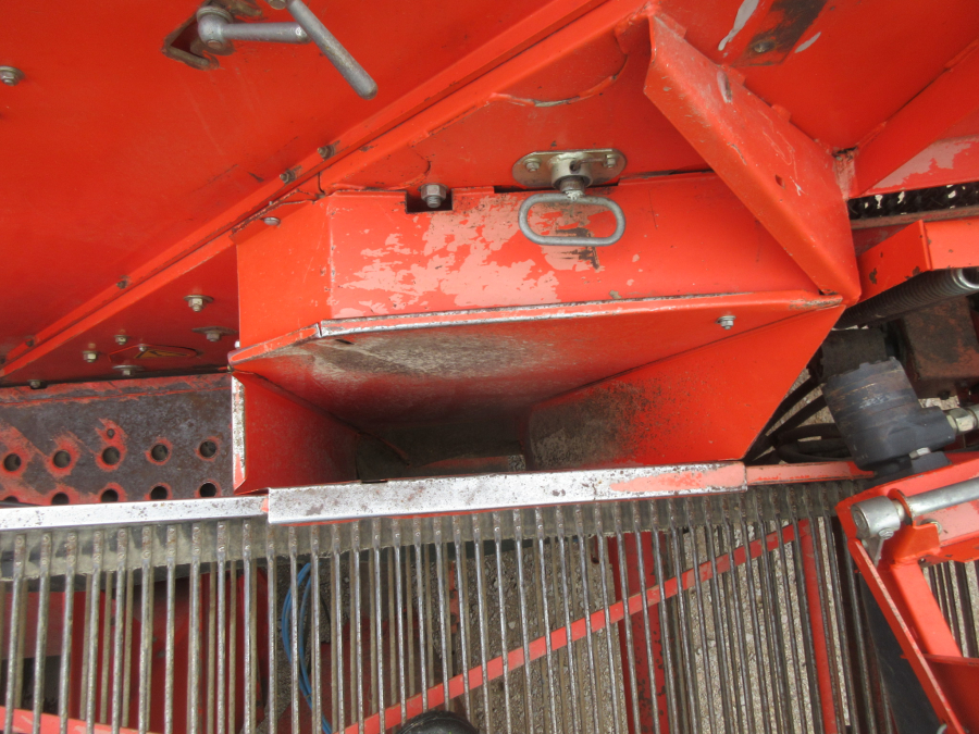 5998 Grimme SE75-40 potato harvester