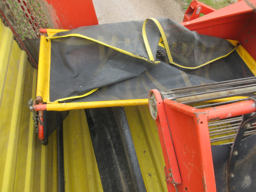 5998 Grimme SE75-40 potato harvester