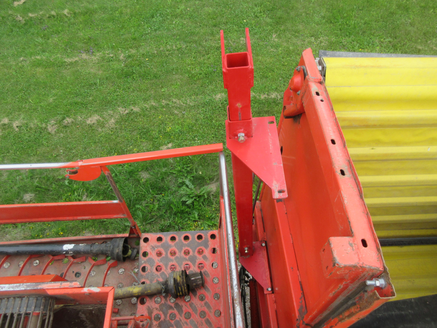 5998 Grimme SE75-40 potato harvester