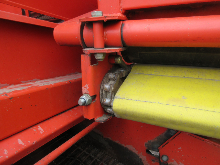 5998 Grimme SE75-40 potato harvester