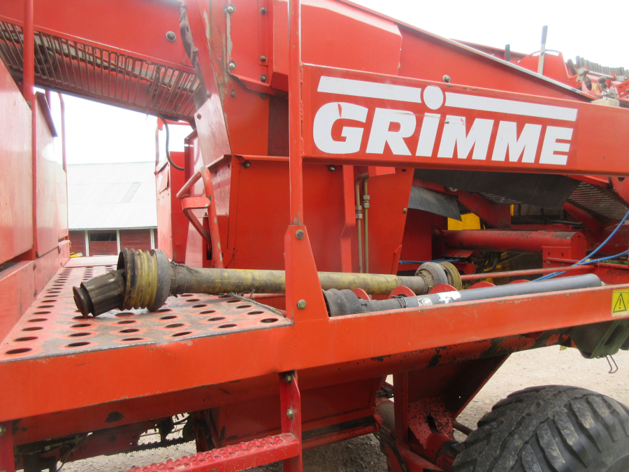 5998 Grimme SE75-40 potato harvester