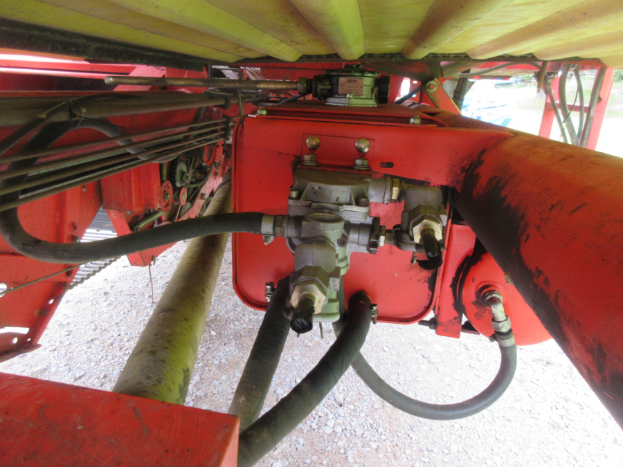 5998 Grimme SE75-40 potato harvester