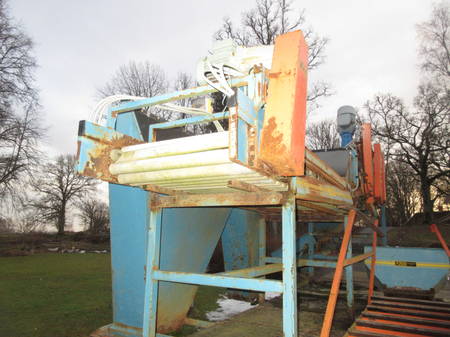6023 EMVE potato screen grader line 