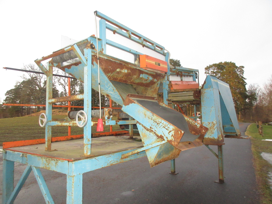 6023 EMVE potato screen grader line 