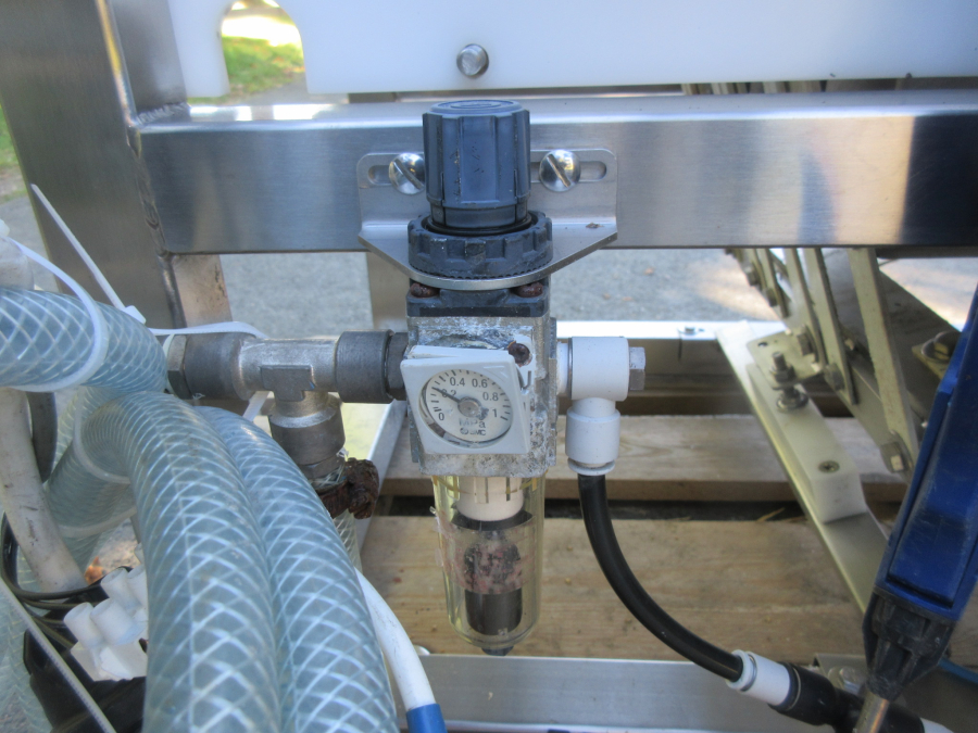 6045 Newtec 1100 R weigher for processed products