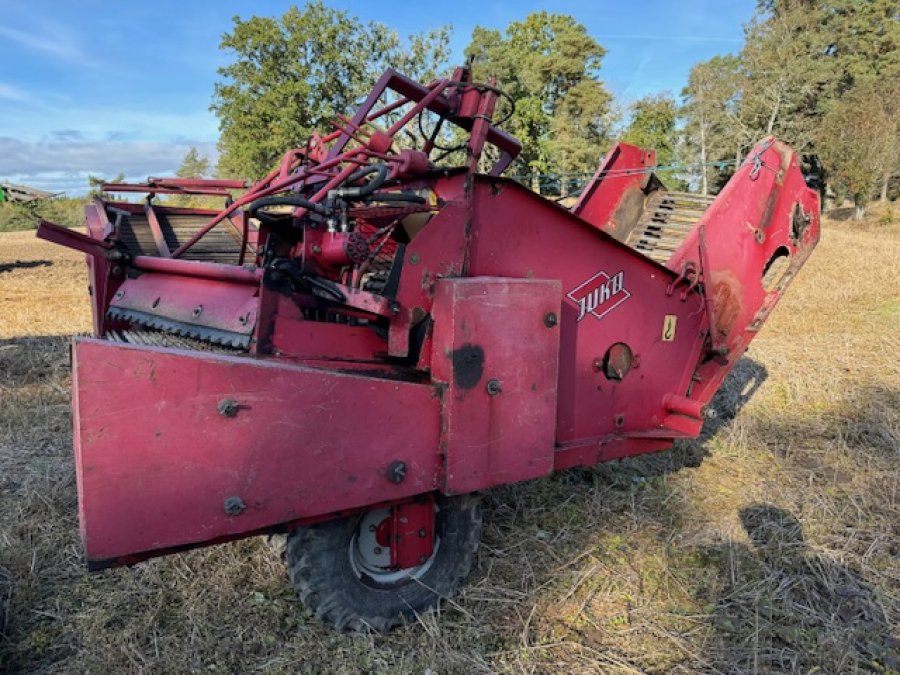 6047 Juko midi potato harvester