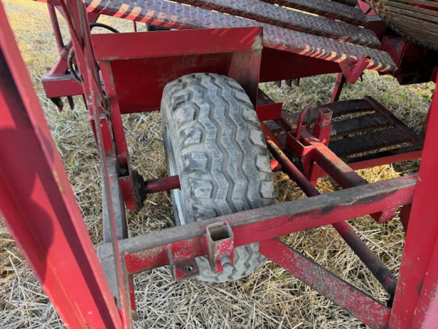 6047 Juko midi potato harvester