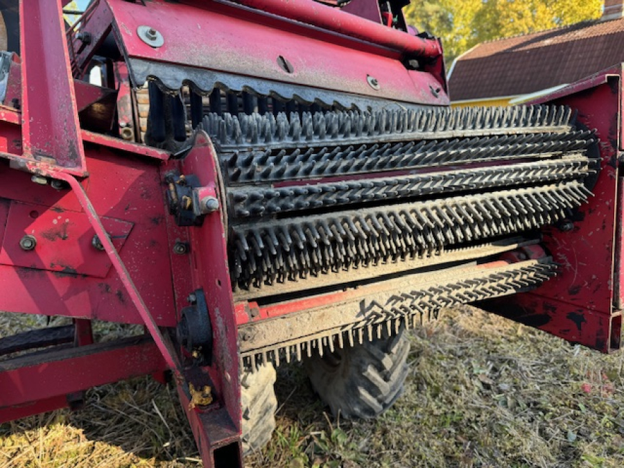 6047 Juko midi potato harvester