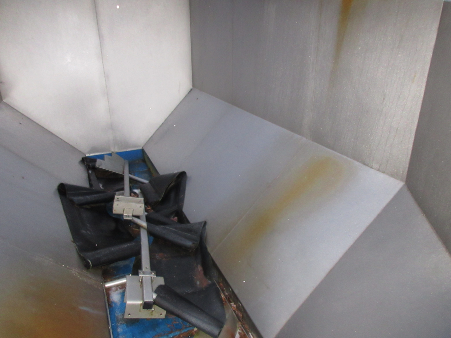 6067 EMVE feeding bunker stainless steel