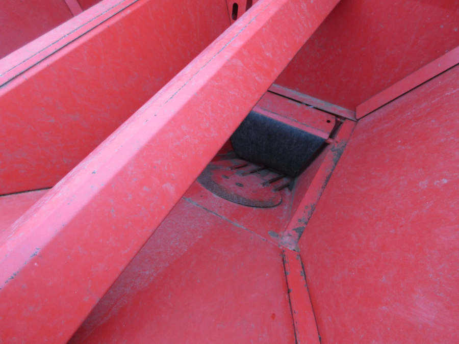 6081 Kverneland Underhaug 3000 potato planter
