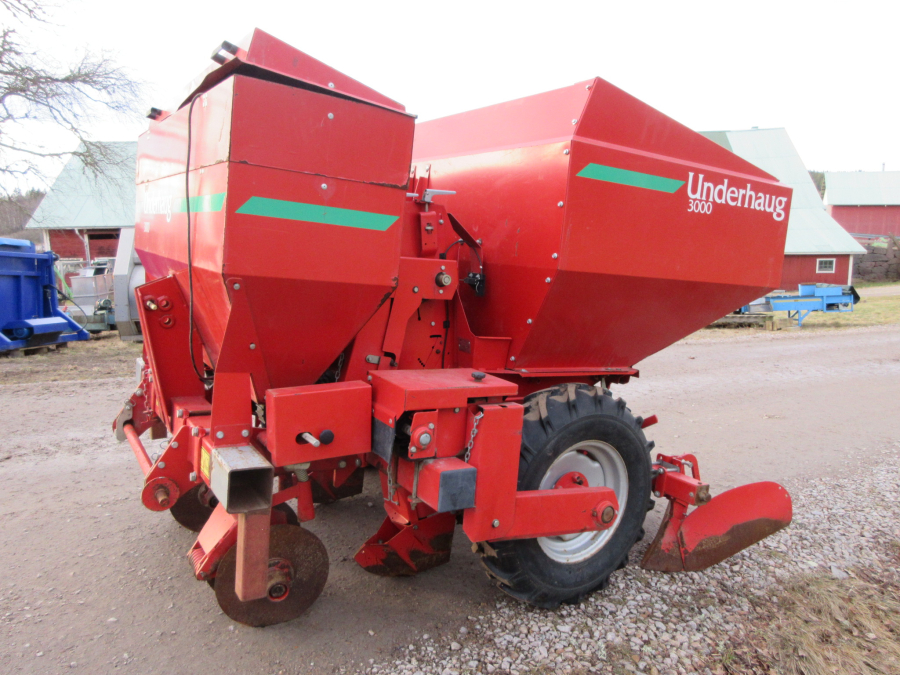 6081 Kverneland Underhaug 3000 potato planter
