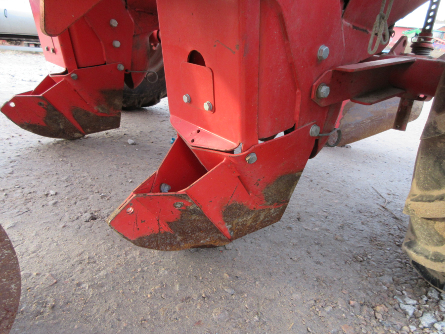 6081 Kverneland Underhaug 3000 potato planter