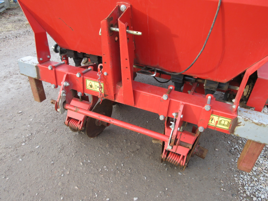 6081 Kverneland Underhaug 3000 potato planter