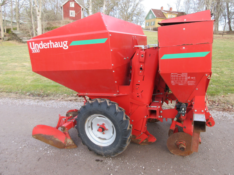 6081 Kverneland Underhaug 3000 potato planter
