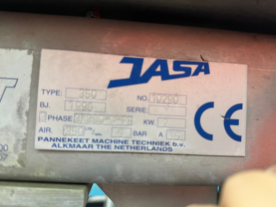 6094 Newtec PCB weigher 9 head with older JASA