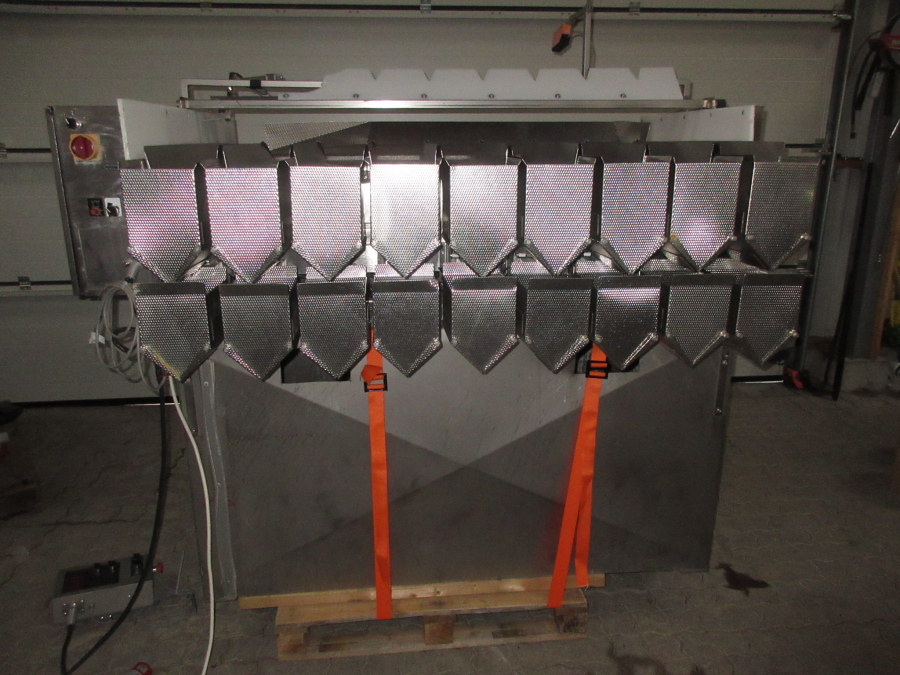 6094 Newtec PCB weigher 9 head with older JASA