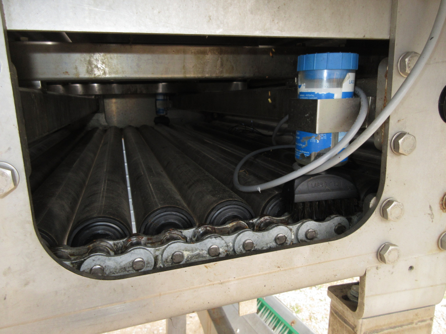 6097 Visar singulator unit for carrots