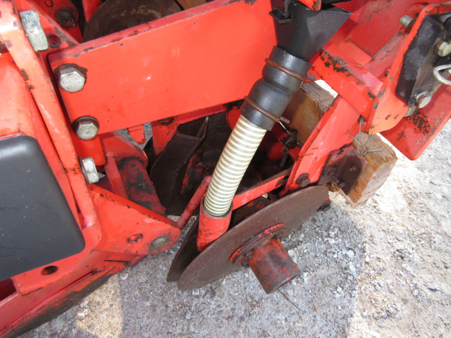 6143 Kverneland Underhaug 3000 potato planter