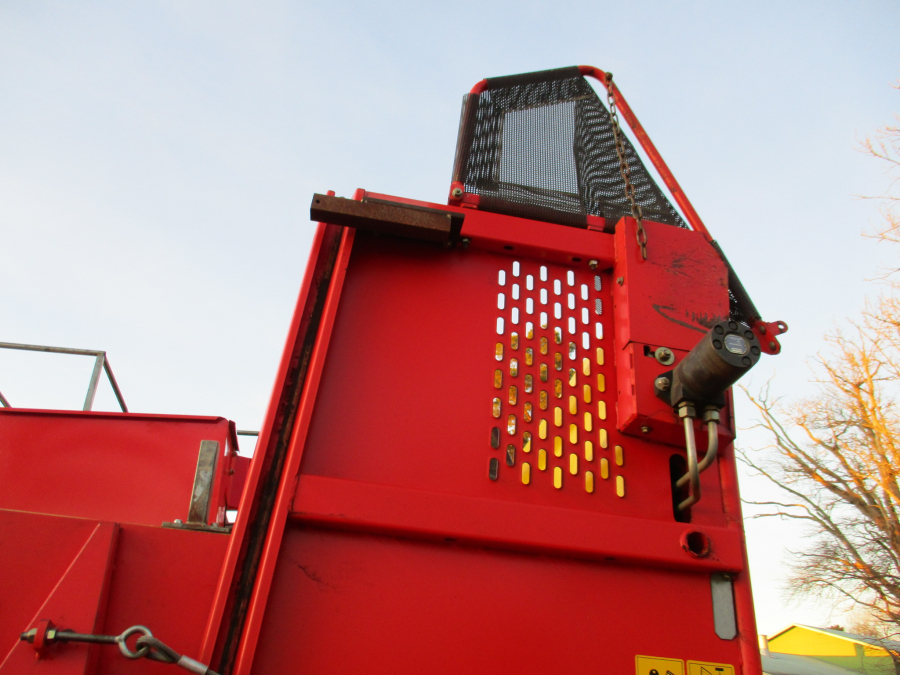 6148 Grimme SE75-30 potato harvester