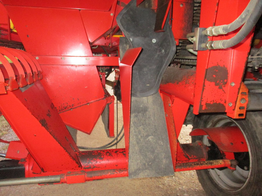 6148 Grimme SE75-30 potato harvester