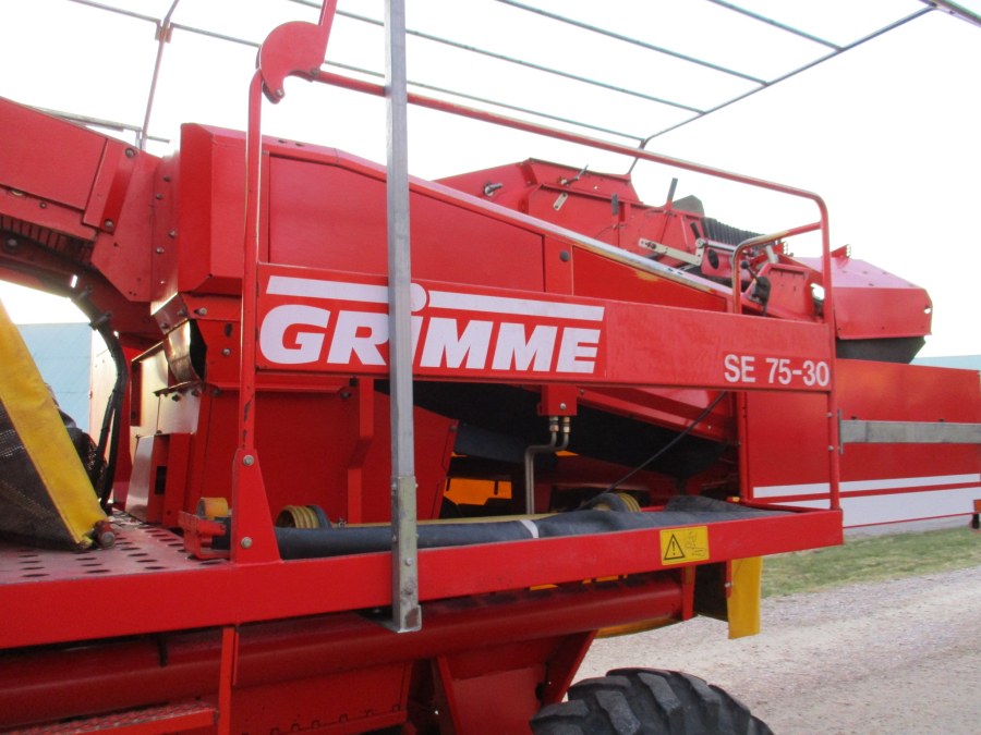 6148 Grimme SE75-30 potato harvester