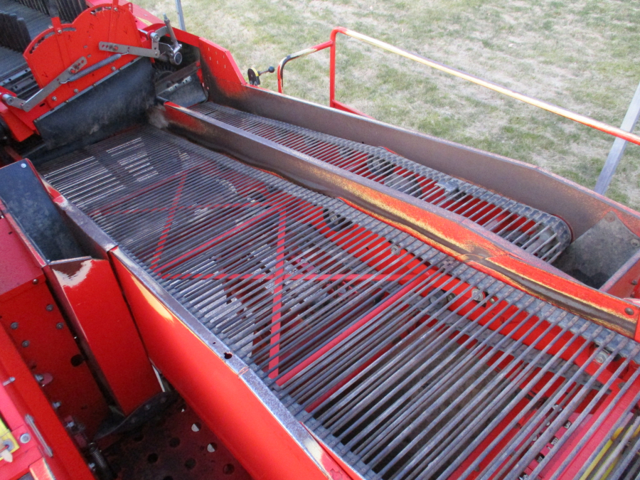 6148 Grimme SE75-30 potato harvester