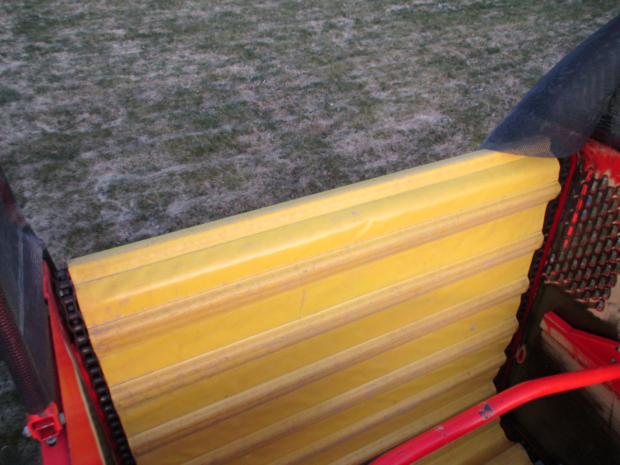 6148 Grimme SE75-30 potato harvester