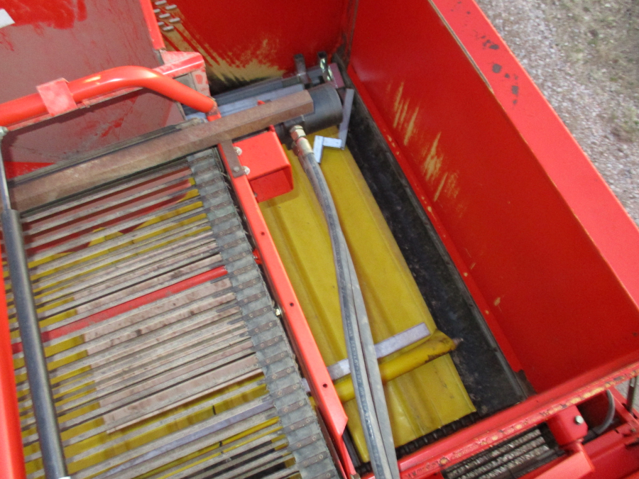 6148 Grimme SE75-30 potato harvester