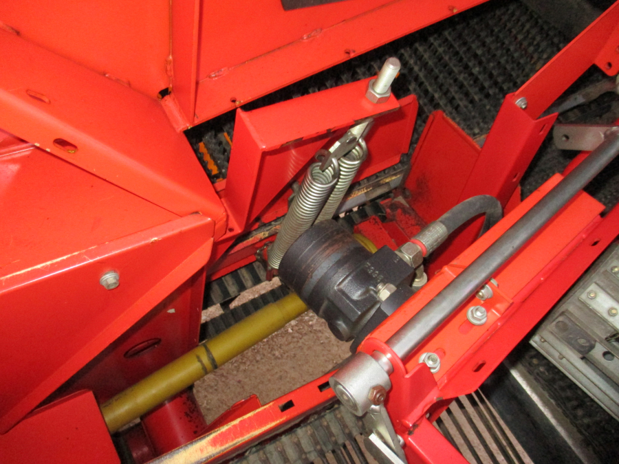 6148 Grimme SE75-30 potato harvester