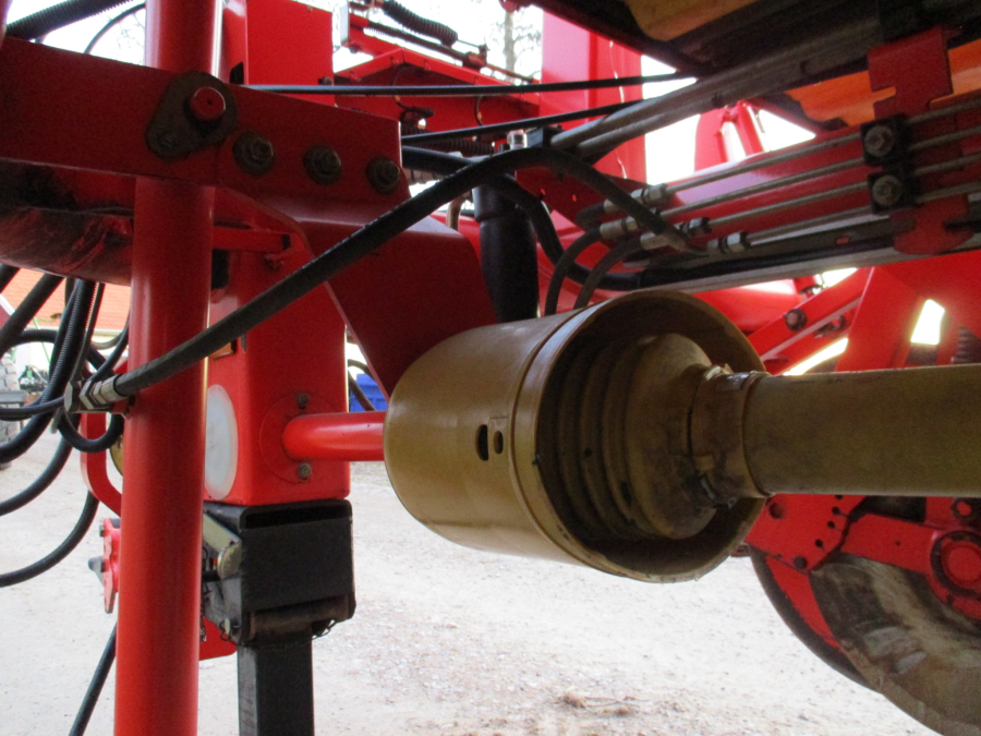 6148 Grimme SE75-30 potato harvester