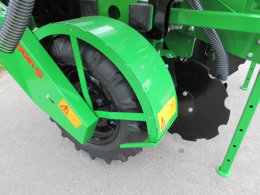 6151 Sfoggia Thema front fertilizer unit NEW