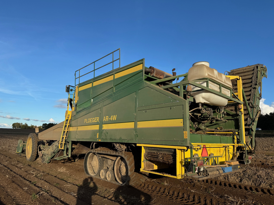 6202 Ploeger Kartoffelroder. 4 Reihe