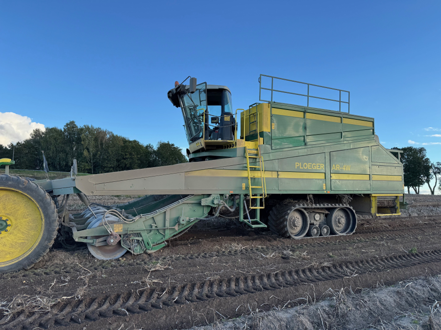 6202 Ploeger Kartoffelroder. 4 Reihe