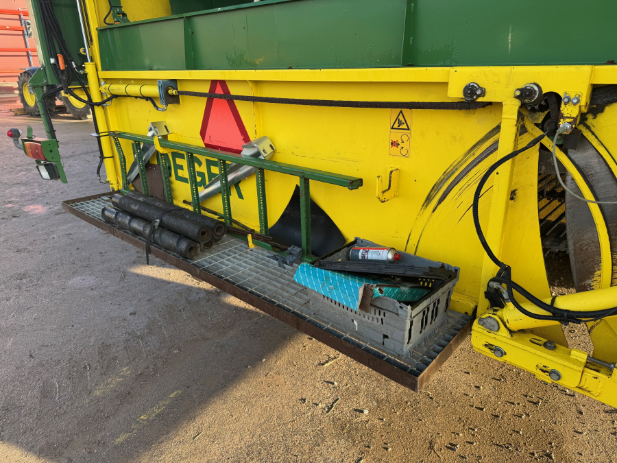 6202 Ploeger Kartoffelroder. 4 Reihe